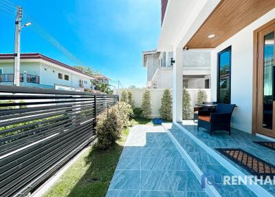 2 storey modern tropical house for sale Pattaya