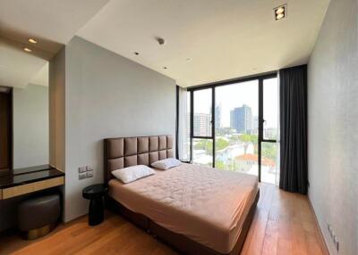 2 Bedrooms 2 Bathrooms Size 80sqm. BEATNIQ Sukhumvit 32 for Rent 80,000 THB