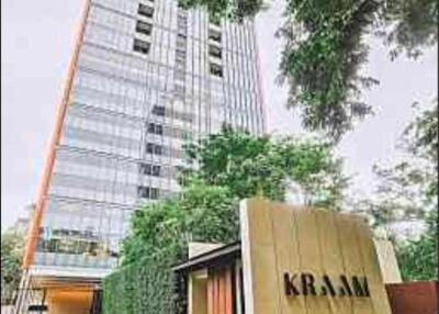 2 Bedrooms 2 Bathrooms Size 105sqm. Kraam Sukhumvit 26 for Rent 130,000 THB