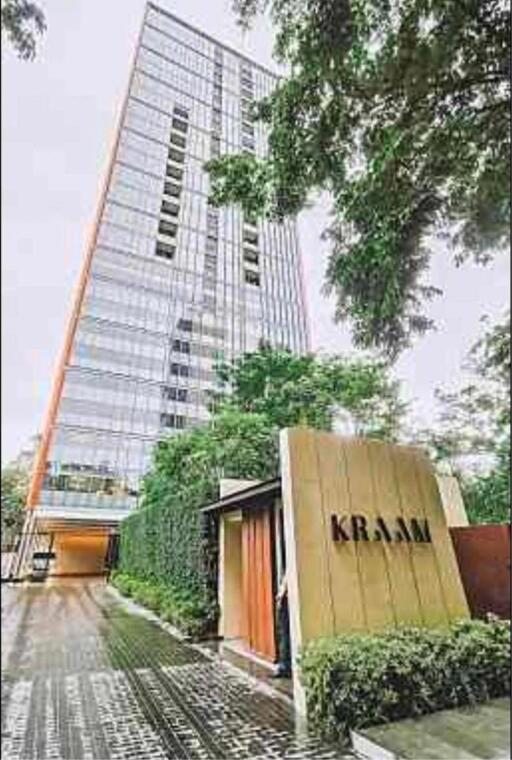 2 Bedrooms 2 Bathrooms Size 105sqm. Kraam Sukhumvit 26 for Rent 130,000 THB