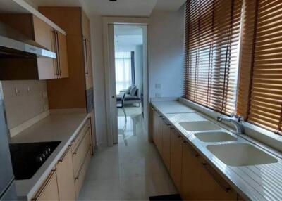 2 Bedrooms 3 Bathrooms Size 132sqm. Athenee Residence for Rent 90,000 THB