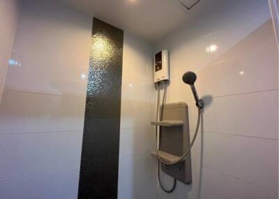 2 Bedrooms 2 Bathrooms Size 55sqm. Aspire Sukhumvit 48 for Rent 26,000 THB for Sale 6 MB