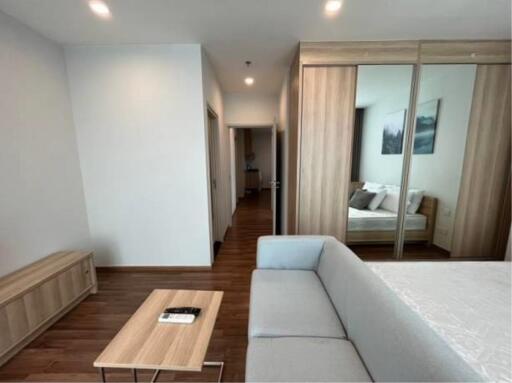 2 Bedrooms 2 Bathrooms Size 52sqm. Noble Revolve Ratchada 2 for Sale 10mTHB