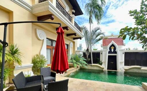 Luxury Pool Villa For Rent - 4 Bed 5 Bath