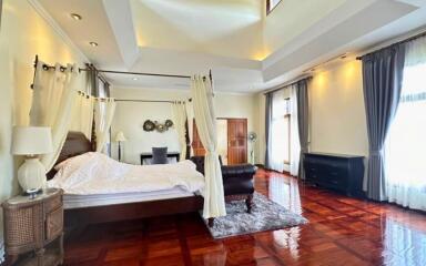 Luxury Pool Villa For Rent - 4 Bed 5 Bath