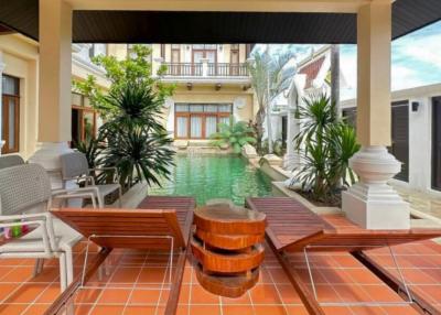 Luxury Pool Villa For Rent - 4 Bed 5 Bath