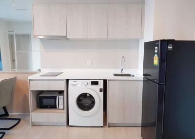 2 bed Condo in Life Sukhumvit 48 Phra Khanong Sub District C018229