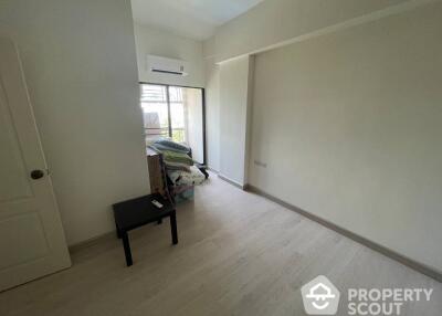 3-BR Condo at Lumpini Place Suanplu Sathorn near MRT Lumphini