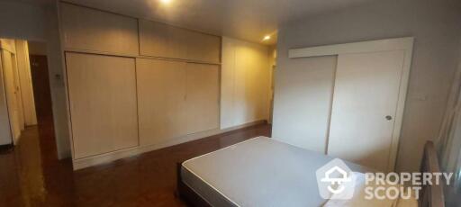 2-BR Apt. near BTS Phloen Chit