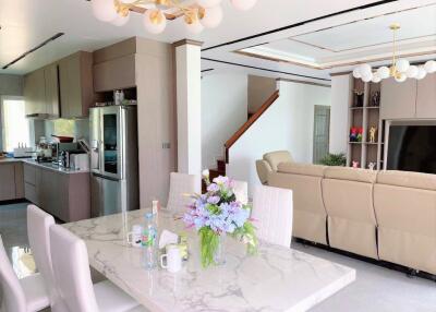 House For Sale Phoenix Country Club Pattaya