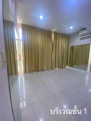 For RENT : Townhouse Phromphong / 4 Bedroom / 4 Bathrooms / 550 sqm / 250000 THB [R11936]