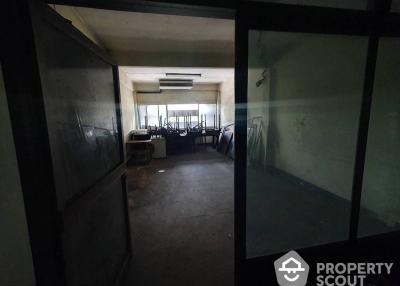 Commercial for Rent in Khlong Tan Nuea