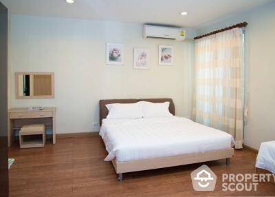 3-BR Condo at Citi Smart Sukhumvit 18 near BTS Asok