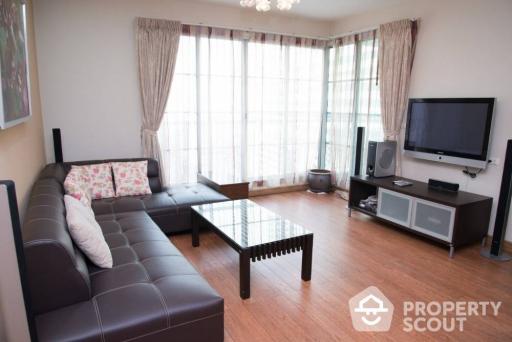 3-BR Condo at Citi Smart Sukhumvit 18 near BTS Asok