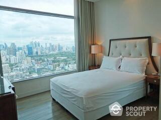 2-BR Condo at Oriental Residence near BTS Phloen Chit