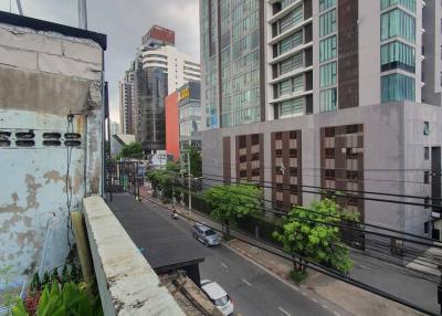 Commercial for Rent and Sale in Khlong Tan Nuea