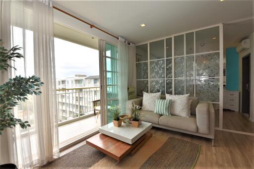 Topfloor Beach Condo in Hua Hin at Autumn Condominium