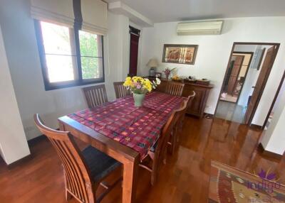 Walk to the local market! Wonderful 3 bedroom house with a large garden for sale in Sansai, Chiang Mai.