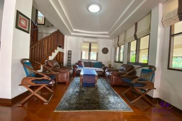 Walk to the local market! Wonderful 3 bedroom house with a large garden for sale in Sansai, Chiang Mai.