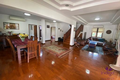 Walk to the local market! Wonderful 3 bedroom house with a large garden for sale in Sansai, Chiang Mai.