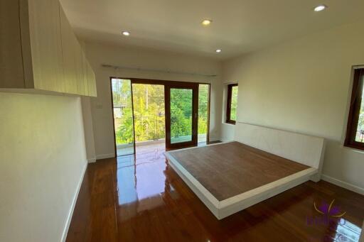 ขาย Lovely home on a large corner plot of 125 wah 4 bedroom 4 Bathroom at Hangdong Chiangmai