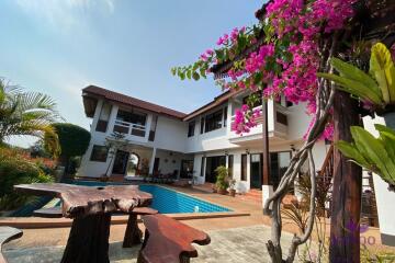 Large property on 4+ rai land for sale 6 bedrooms near Mae Jo University Sansai Chiangmai