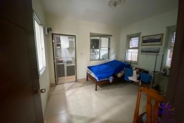 Lovely 3 bedroom well-maintained house in a family friendly community in San Kamphaeng