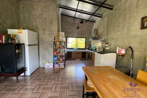 Beautiful property with 2 modern houses on a large plot of land in a semi-rural area in Doi saket, Chiang Mai.