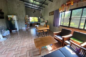 Beautiful property with 2 modern houses on a large plot of land in a semi-rural area in Doi saket, Chiang Mai.