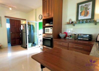 Very peaceful and quiet! Lovely 3 bedroom single storey home with a lovely and shady courtyard. Doi Saket, Chiang Mai.