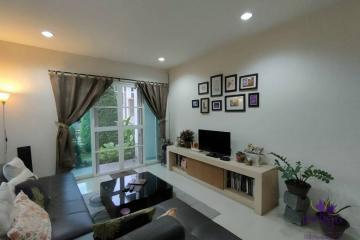 Lovely modern 3 bedroom house in a family friendly community in Sansai, Chiang Mai