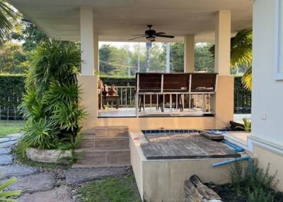 Beautiful 3 bedroom single storey pool villa with a large garden in a lovely gated community in San Kamphaeng, Chiang Mai