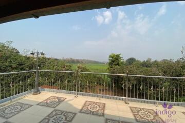 Wonderful 3 bedroom house on top of a hill surrounded by nature and lovely countryside view. Mae Taeng, Chiang Mai.