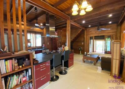 Wonderful 3 bedroom house on top of a hill surrounded by nature and lovely countryside view. Mae Taeng, Chiang Mai.