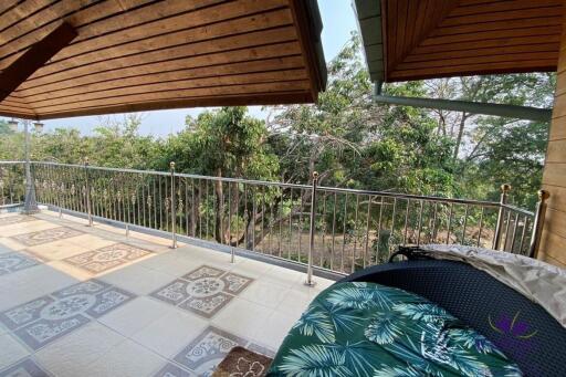 Wonderful 3 bedroom house on top of a hill surrounded by nature and lovely countryside view. Mae Taeng, Chiang Mai.