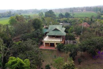 Wonderful 3 bedroom house on top of a hill surrounded by nature and lovely countryside view. Mae Taeng, Chiang Mai.
