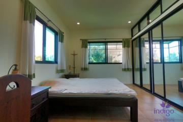 Beautiful two bedroom bungalow set in Doi Saket countryside with lovely ricefield and mountain view.