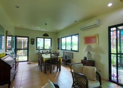 Beautiful two bedroom bungalow set in Doi Saket countryside with lovely ricefield and mountain view.