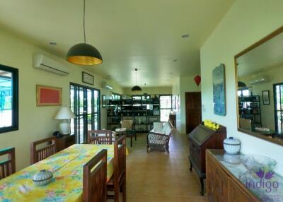 Beautiful two bedroom bungalow set in Doi Saket countryside with lovely ricefield and mountain view.