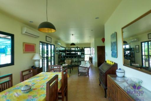 Beautiful two bedroom bungalow set in Doi Saket countryside with lovely ricefield and mountain view.