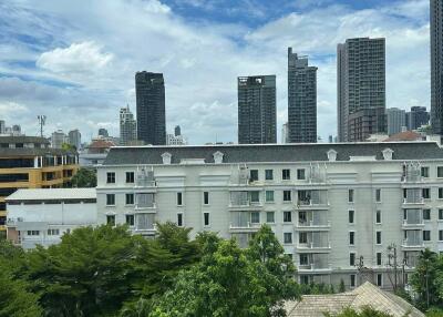 1-BR Condo at Ideo Q Sukhumvit 36 near BTS Thong Lor