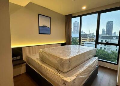 1-BR Condo at Ideo Q Sukhumvit 36 near BTS Thong Lor