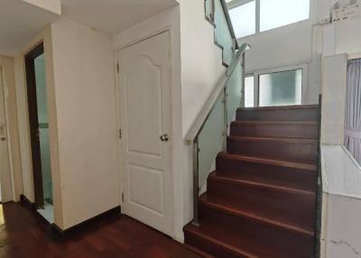 4-BR Penthouse at Dlv Thonglor 20 Condominium near ARL Ramkhamhaeng