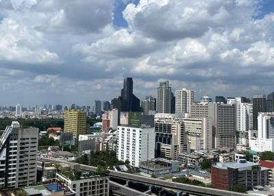 For RENT : Noble Ploenchit / 2 Bedroom / 2 Bathrooms / 117 sqm / 130000 THB [10939586]