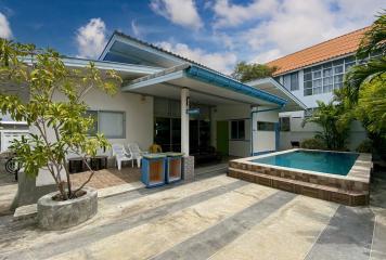 Beachside : 4BR, 2 Pool Villa + House, Pran Buri