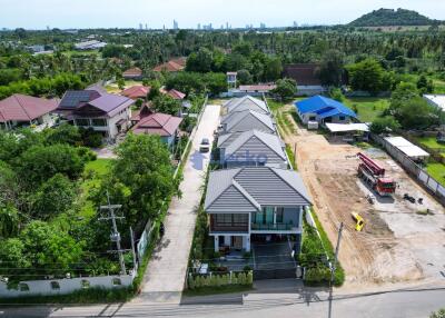 4 Bedrooms House in Tamarind Village Huay Yai H010981