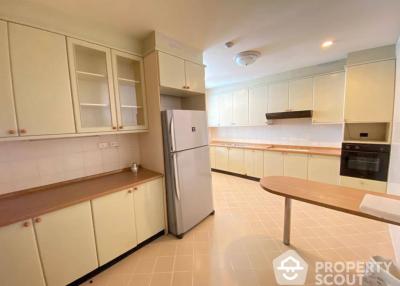 3-BR Apt. near MRT Sukhumvit