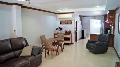 Cosy Beach Townhouse for Sale in Pattaya