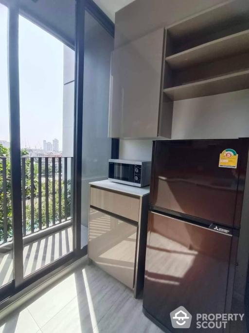 1-BR Condo at Whizdom Essence Sukhumvit near BTS Punnawithi