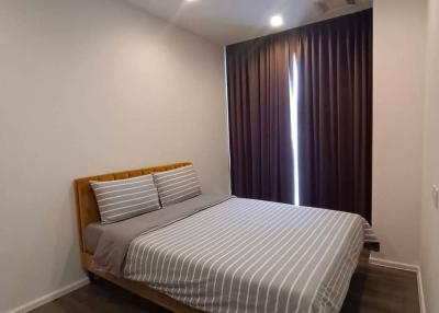 1-BR Condo at Whizdom Essence Sukhumvit near BTS Punnawithi